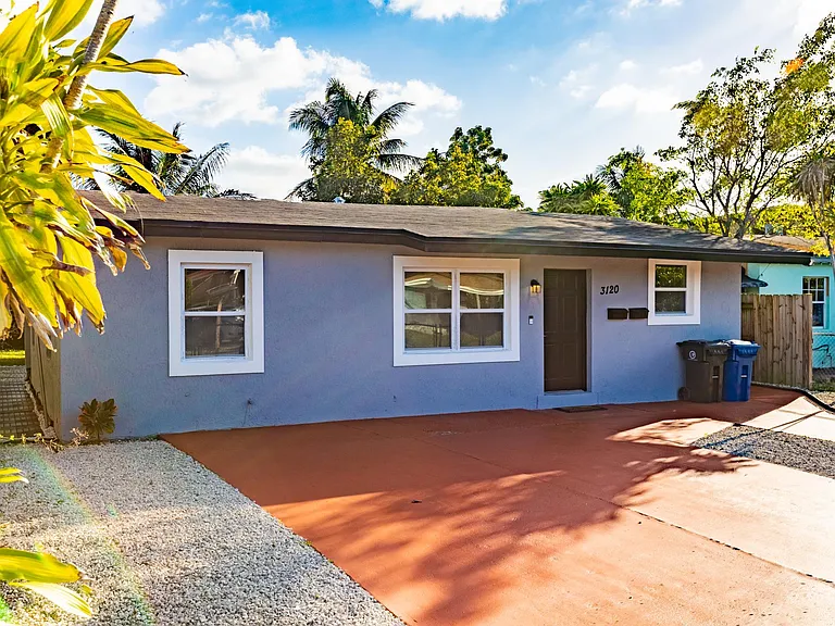 3120 SW 12th Pl #1 — Photo 3