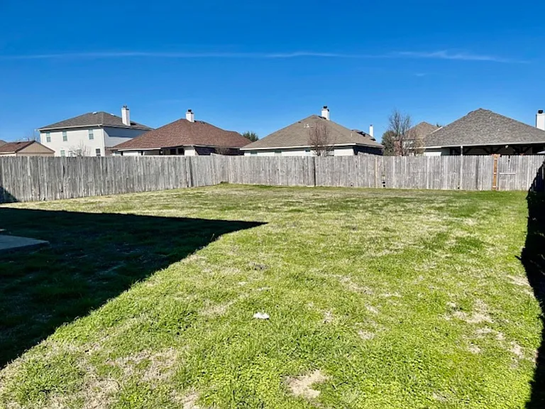 820 Wrigley Dr — Photo 31