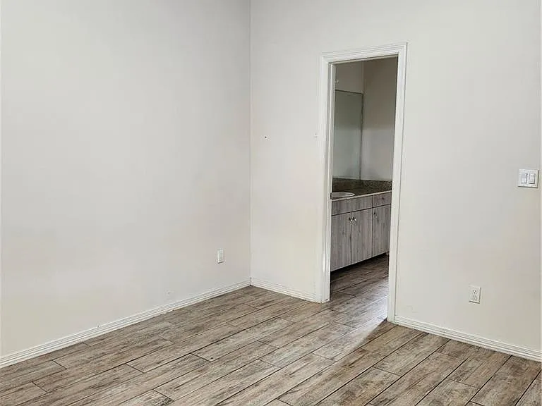 4008 Hawthorne Ave #3 — Photo 7