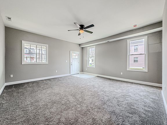 3rd image of 501 Garvey Ave