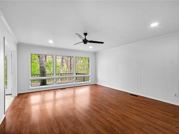3rd image of 1 Kilby Ln