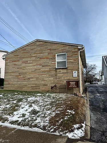 573 N Walnut St #W Photo 1