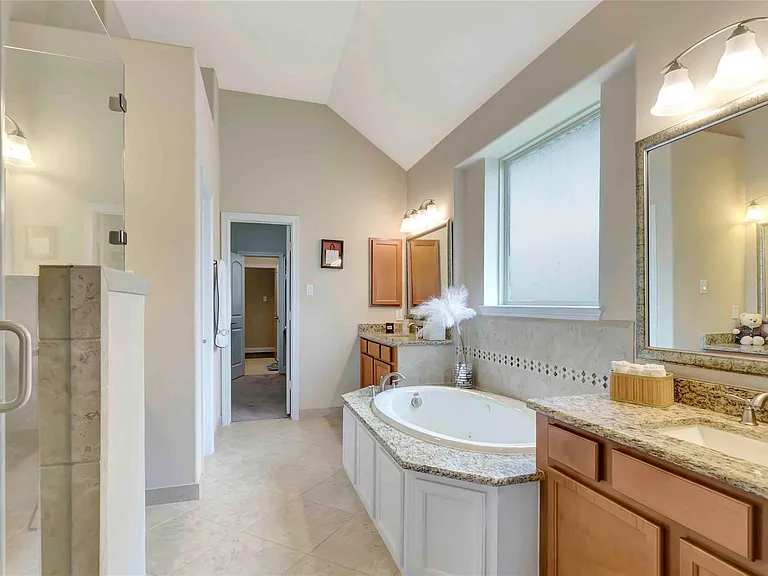 39 E Wading Pond Cir — Photo 22
