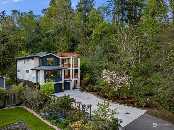 11664 Seola Beach Drive SW, Burien, WA 98146