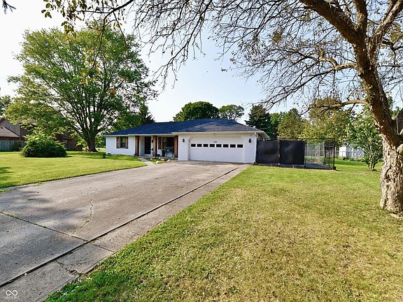 3rd image of 4648 Eastwood Way