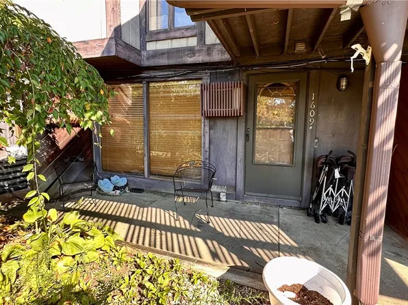 1609C Treetop Trl #39, Akron, OH 44313