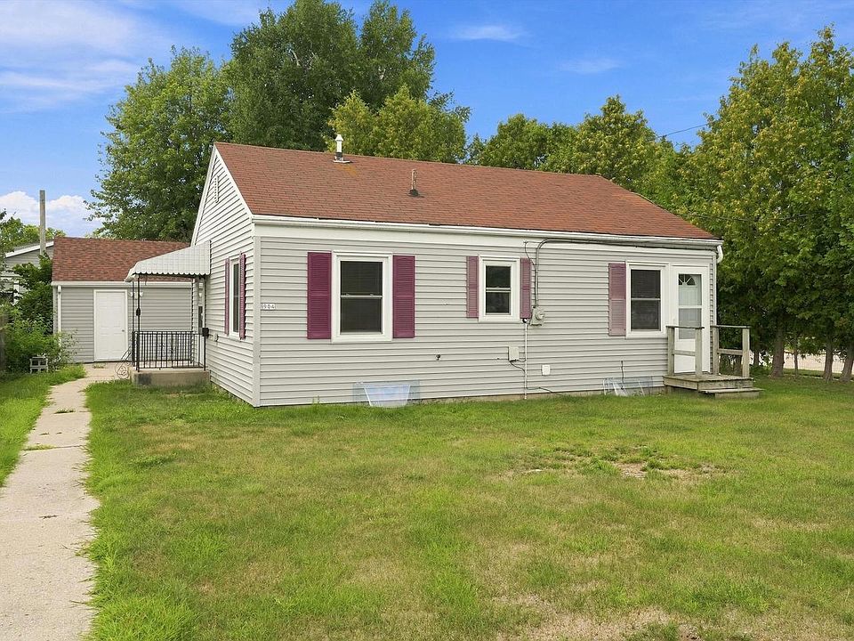 1st image of 904 Raton COURT