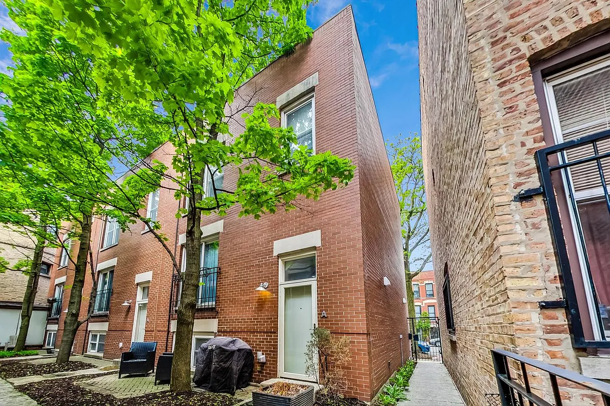 Building Photo - 1449 W Lexington St #A