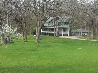 W2159 Beulah Hghts Rd, East Troy, WI 53120