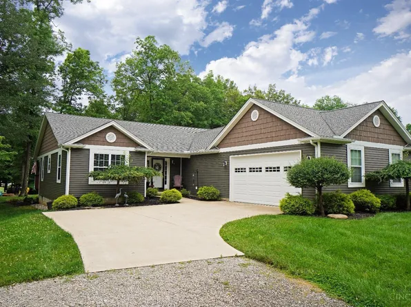 7 Skunk Cv, Lake Waynoka, OH 45171