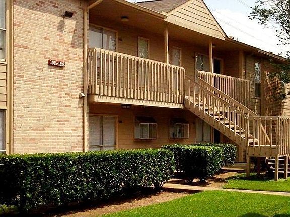3rd image of 11715 S Glen Dr APT 118