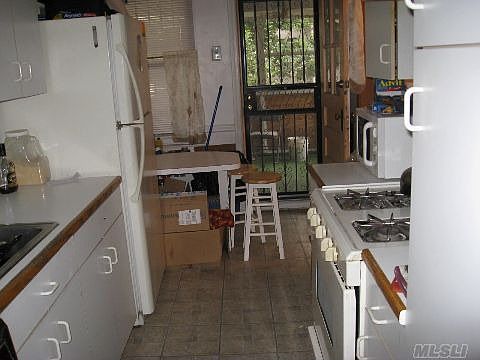 3rd image of 2709 Young Ave