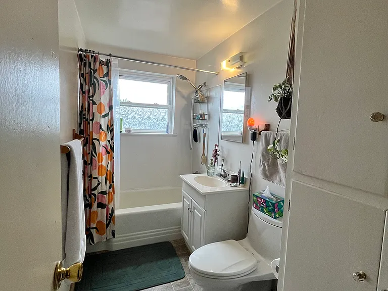 4131 35th Ave SW — Photo 11
