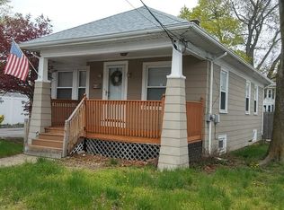 76 London Ave, Pawtucket, RI 02861