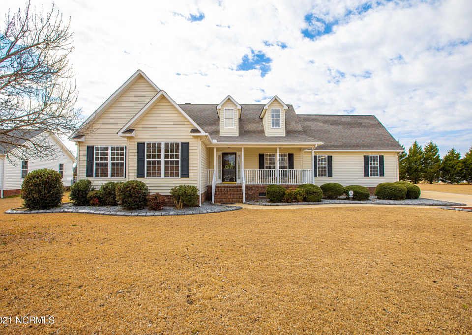 1st image of 2628 Plumosa Dr