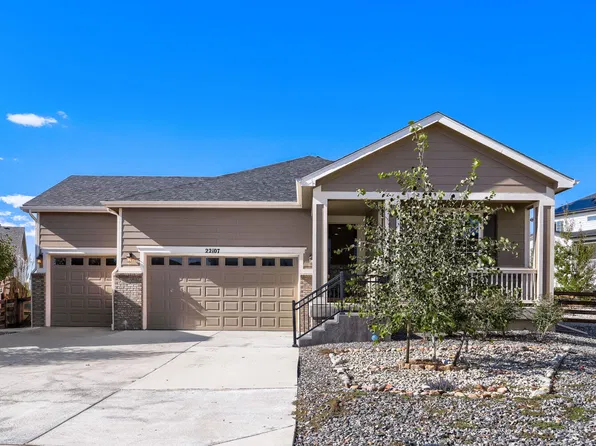 22107 E Tufts Dr, Aurora, CO 80015