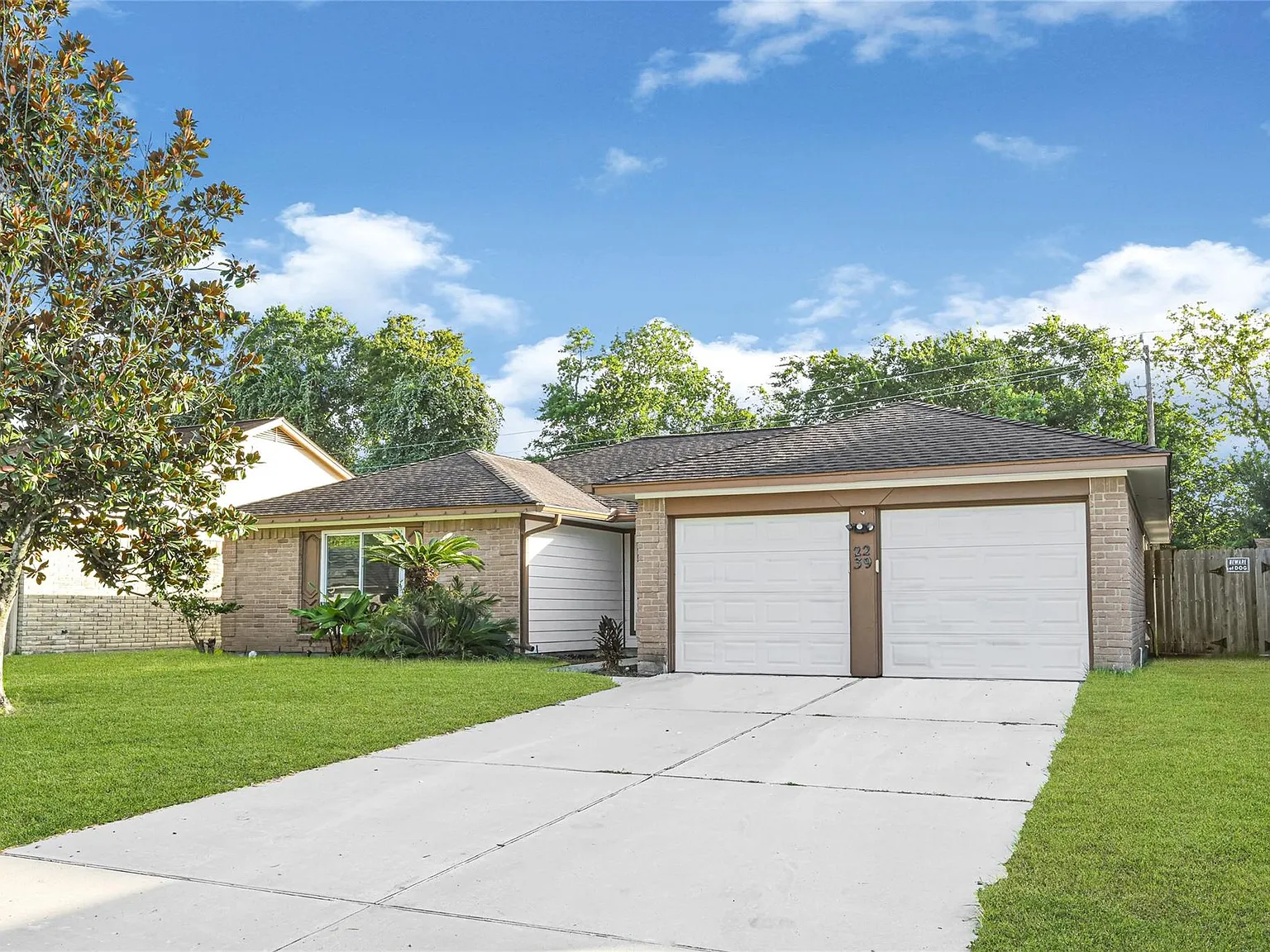 3 bed, 2.0 bath, 1557 sqft, $2,200 — Photo 2