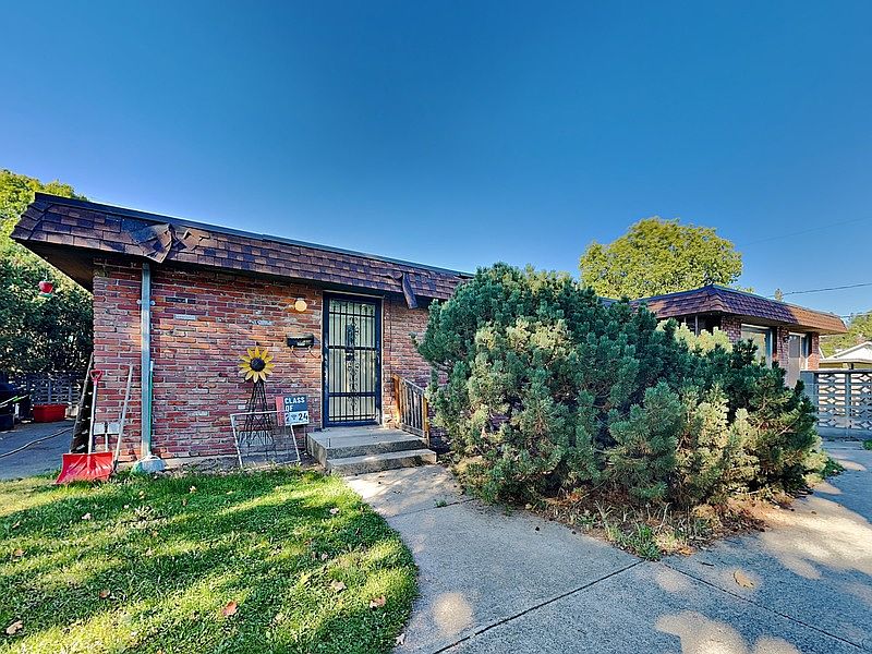 1st image of 1928 W Grace Ave