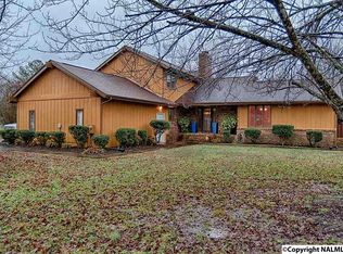 6413 Green Meadow Rd NW, Huntsville, AL 35810