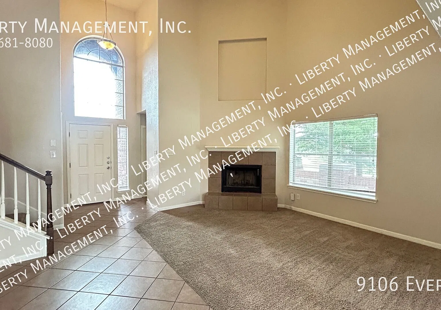 Spacious 4 Bedroom, 2.5 Bath Home — Photo 2
