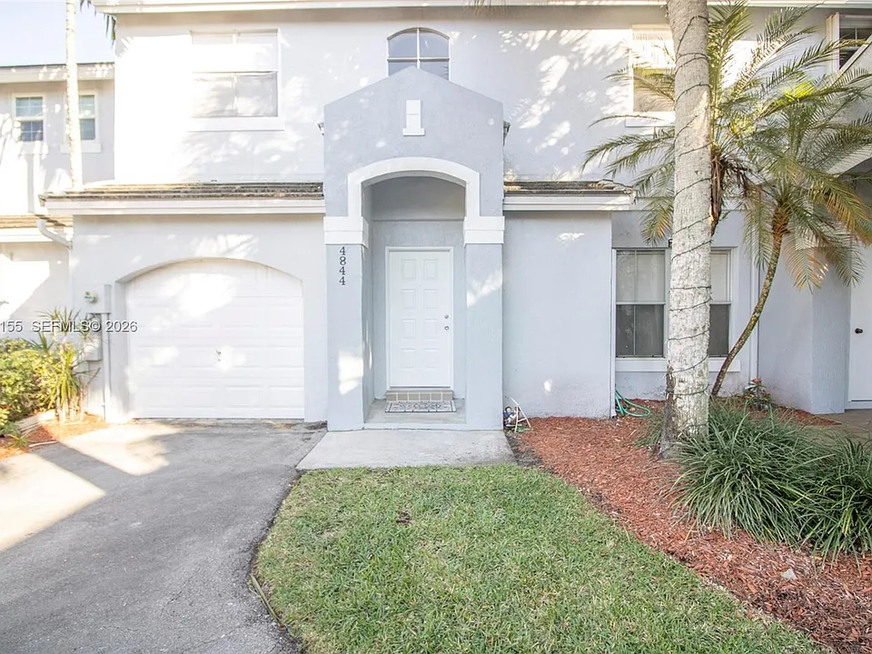 4844 Grapevine Way
