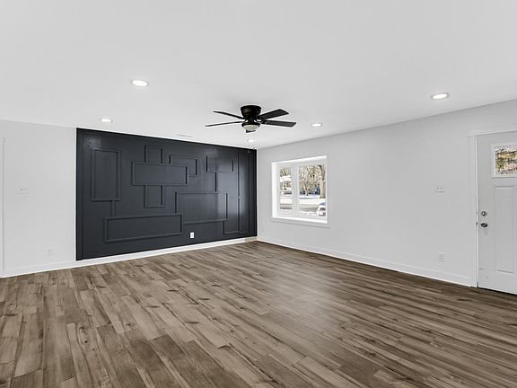 4th image of 3301 N Lake Park Ave