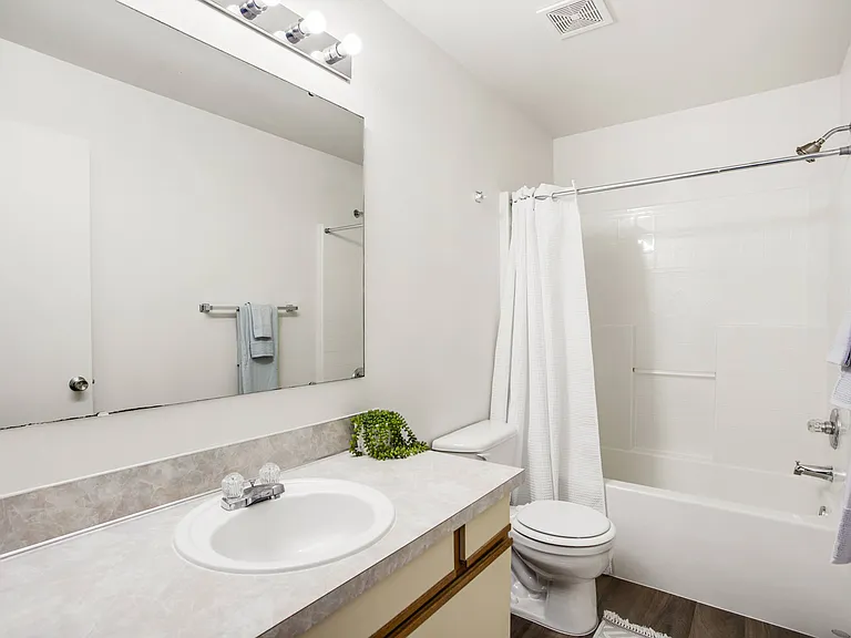 Kinwood Townhomes — Photo 22