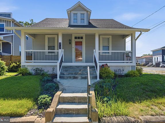 2nd image of 3724 35th St