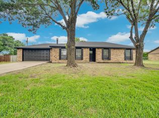 114 Becky Ln, Waxahachie, TX 75165