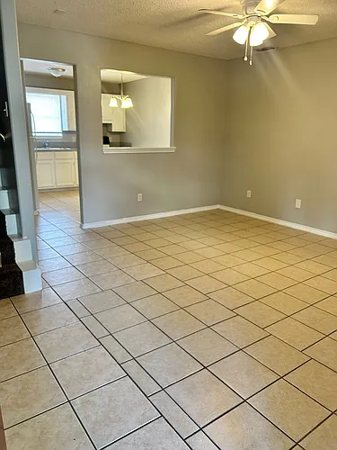 2302 W Elisa Ln Photo 1