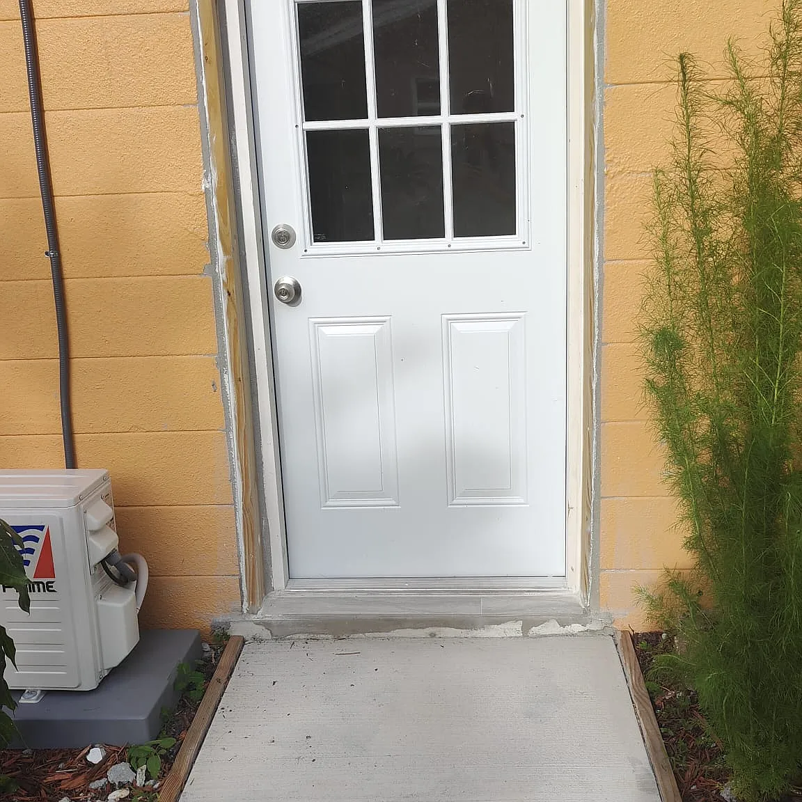 Yale Cir, Riverview — Photo 4