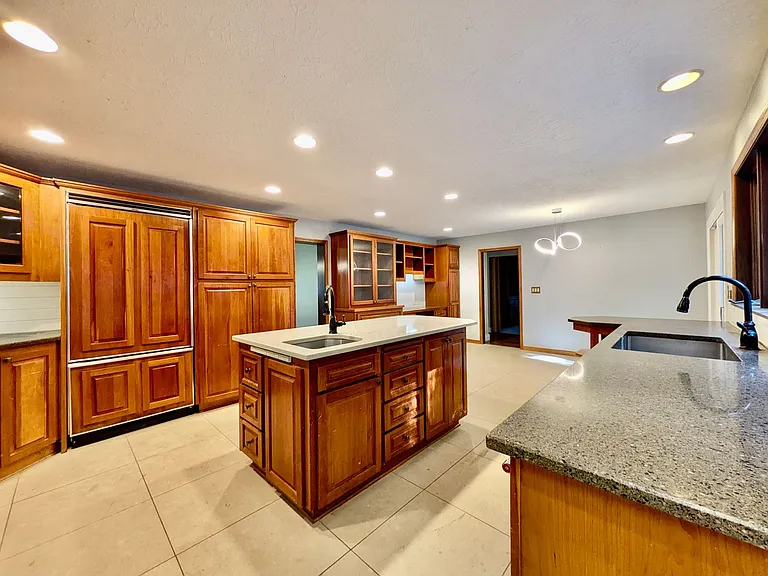 18132 Westview Dr — Photo 9