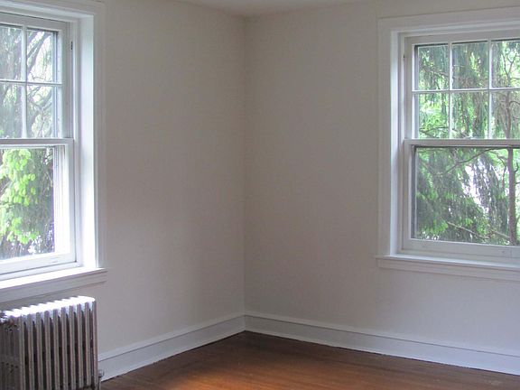 5th image of 7000 Lincoln Dr APT F2