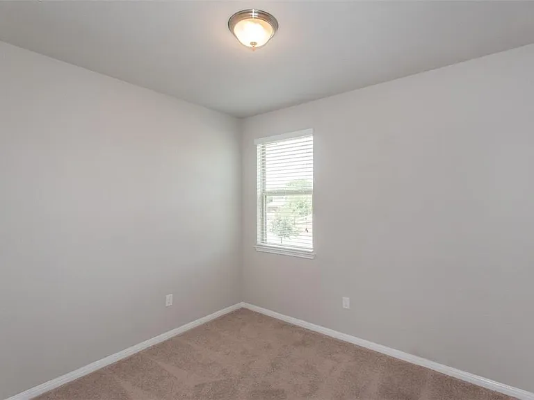 1001 Zodiac Ln #37 — Photo 21