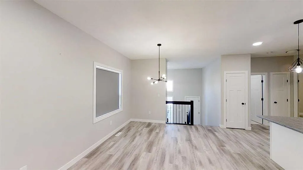 3 bed, 2.0 bath, 1203 sqft, $2,600 — Photo 4