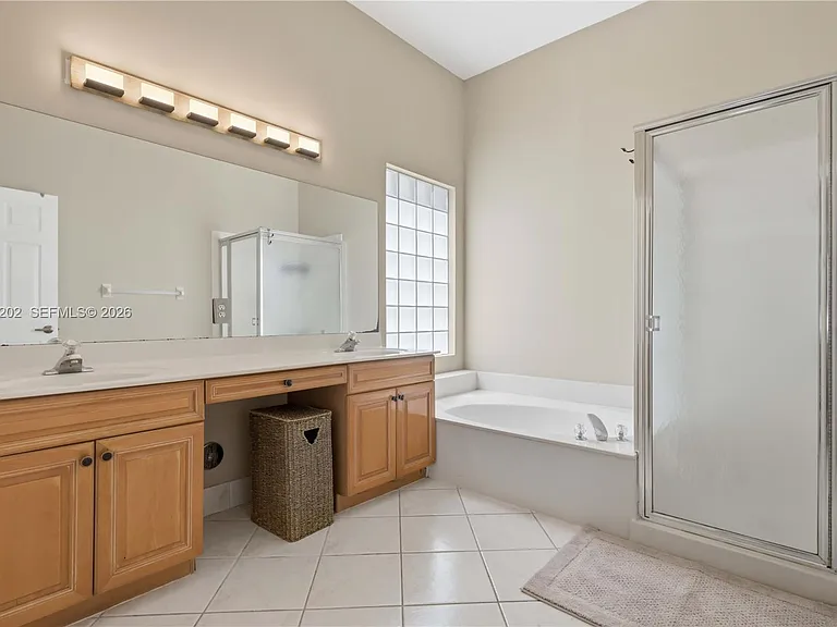 15845 NW 14th Rd — Photo 26
