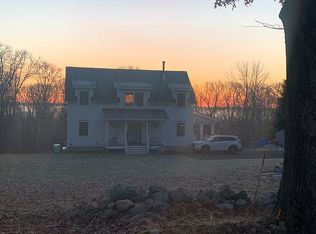 26 Old Stone Church Rd, Little Compton, RI 02837