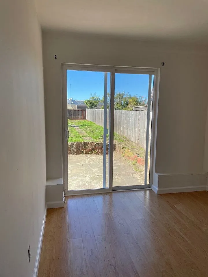 1 bed, 900 sqft, $2,000 — Photo 1