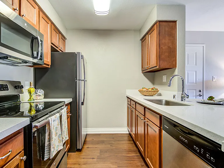 Mission Trails Apartments — Photo 26