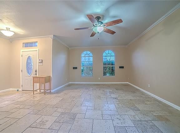 4th image of 2208 Sumac Dr