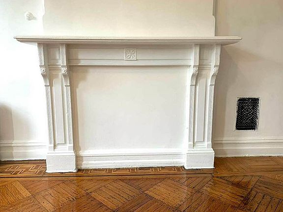 2nd image of 410 Putnam Ave #2