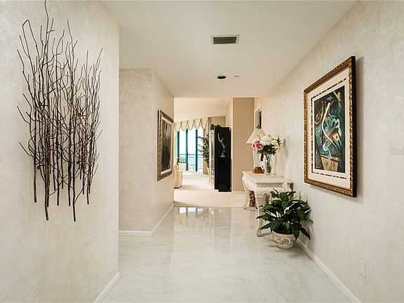4th image of 1560 Gulf Blvd APT 1007
