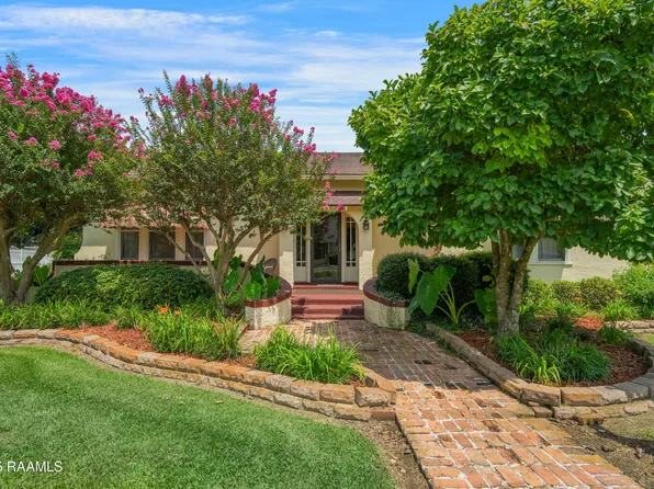 207 S Saint Valerie St, Abbeville, LA 70510