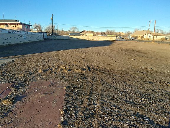 5th image of 608 W Hopi Dr