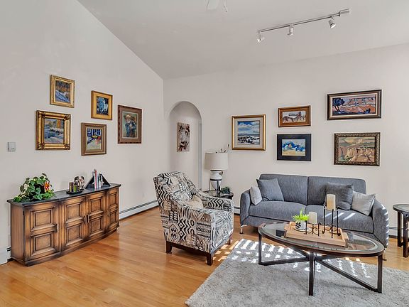 5th image of 2608 El Corona Dr