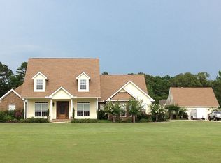 76 Debbie Ln, Caledonia, MS 39740