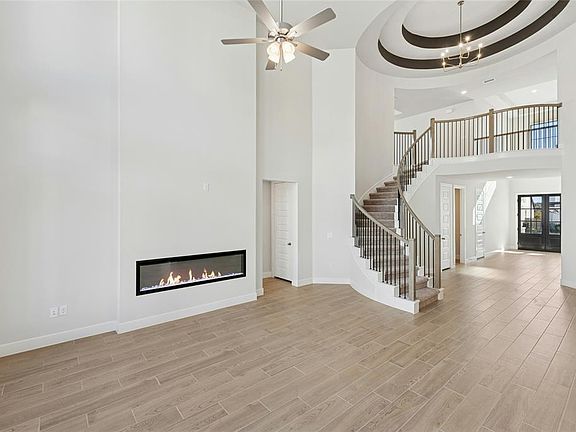 3rd image of 1612 Jay Wolf Dr