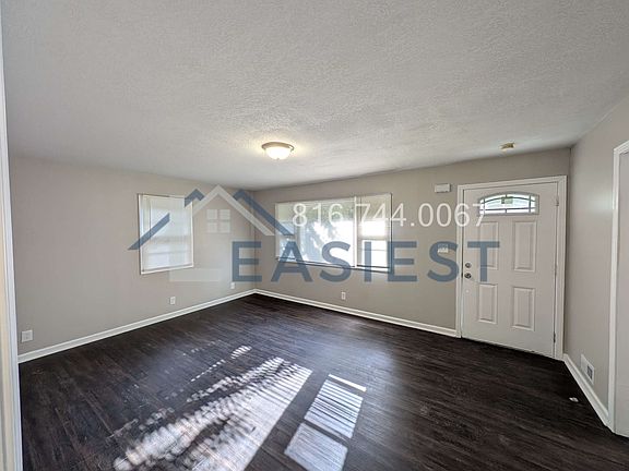 4th image of 5714 Askew Ave