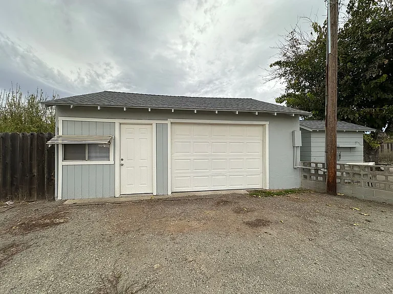 2113 Illinois Ave — Photo 21