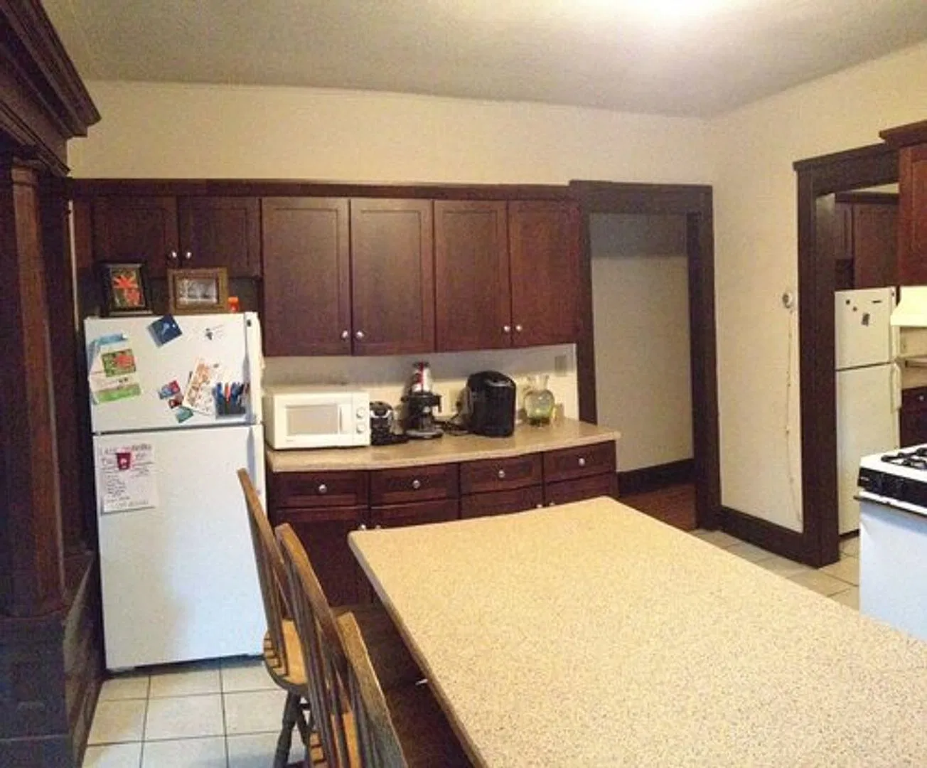 Lindholm Properties - 411 Hawthorne Court — Photo 3